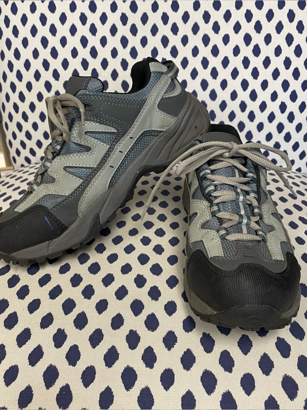 Worx gray steel toe sneakers size 7